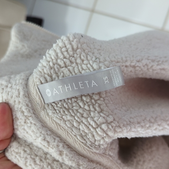 Athleta Sherpa Jacket - Picture 9 of 9